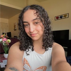 Meet your Posher, Evangelina